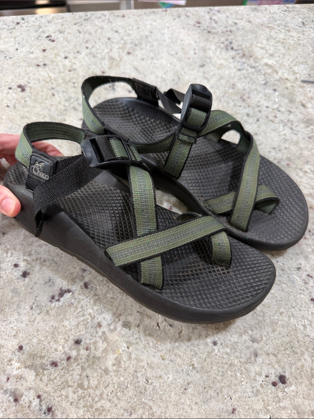 Chaco Women's Z/2 Classic Sandals Olive Green Black Shoes Strappy Size 8